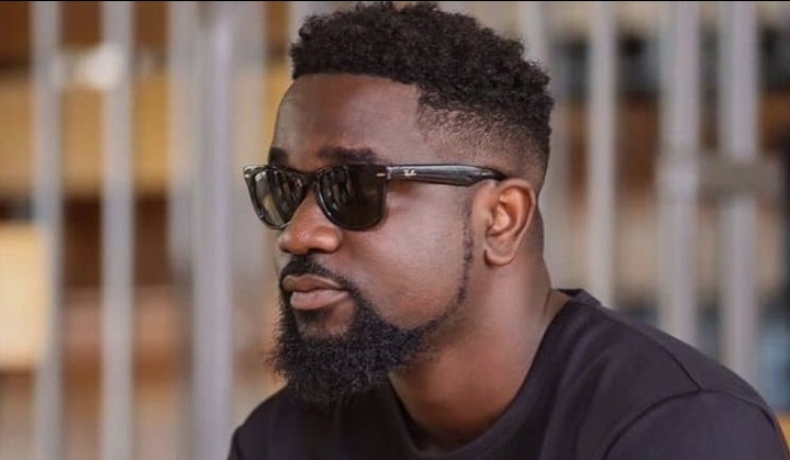 Sarkodie Urges Ghanaian Investors to Back Local Artistes: Lessons from Nigeria's Afrobeats Boom