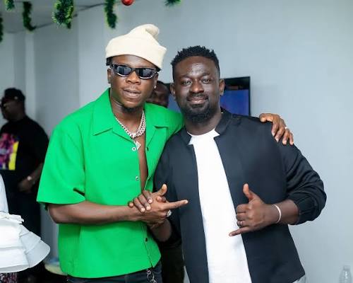 Stonebwoy, Kobby Kyei, Ghanaian philanthropy, Stonebwoy benevolence, Ghana entertainment news, 1Gad, Kobby Kyei car, Stonebwoy charity, Ghanaian bloggers.